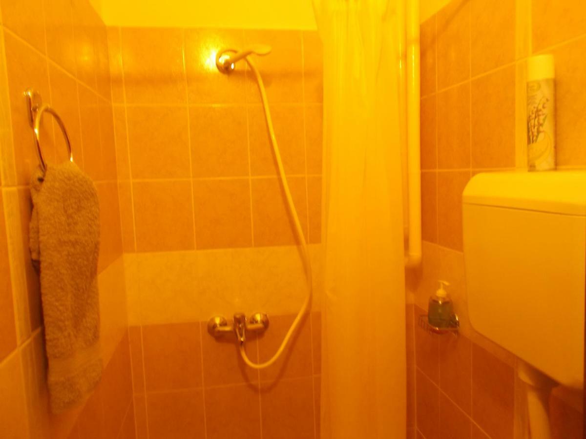 Ella Apartma *